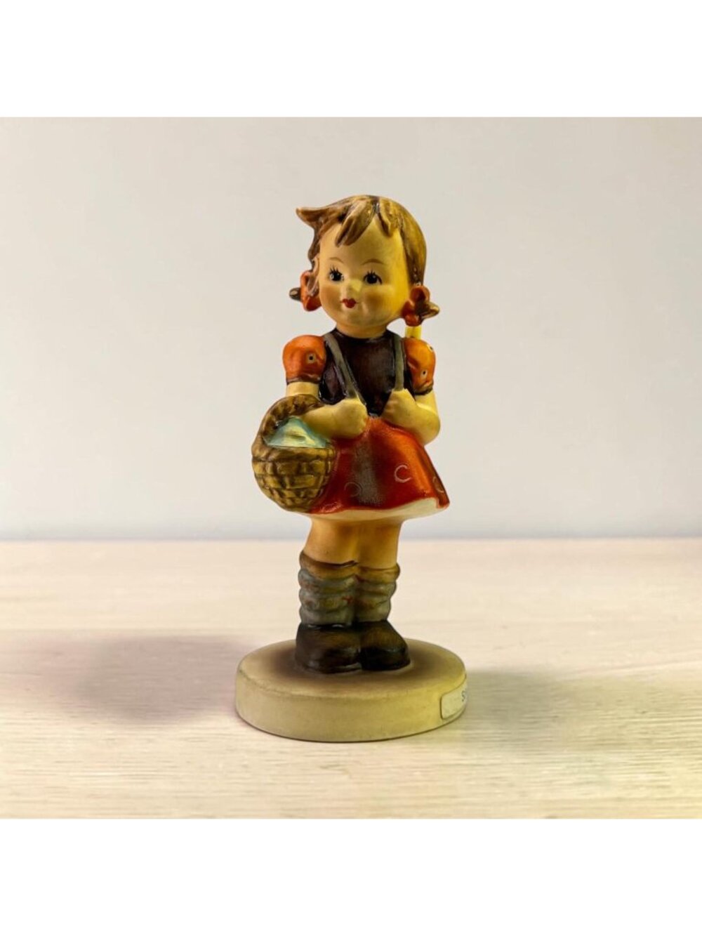 Vintage Goebel Hummel "School Girl" 1970s Figurine 4 1/2" Hand-Painted Porcelain